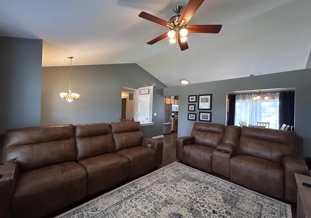 Homes for sale in Burlington, KY | 6922 Gordon Blvd, Burlington, KY 41005 | MLS# 644115