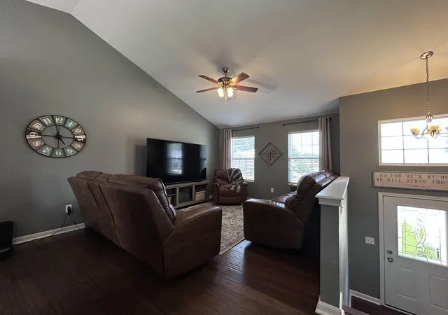 Homes for sale in Burlington, KY | 6922 Gordon Blvd, Burlington, KY 41005 | MLS# 644115