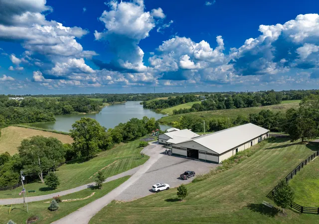 Homes for sale in Dry Ridge, KY | 250 Boltz Lake Rd, Dry Ridge, KY 41035 | MLS# 644130