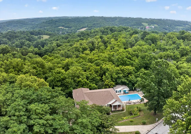 Homes for sale in Alexandria, KY | 6805 Shadowlawn Dr, Alexandria, KY 41001 | MLS# 644150