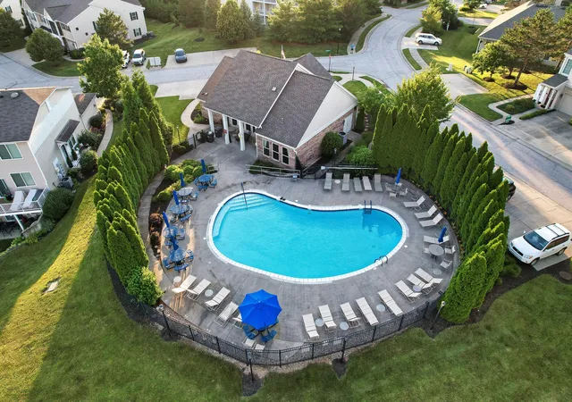 2nd image of 652 Morven Park Dr, Walton, KY 41094