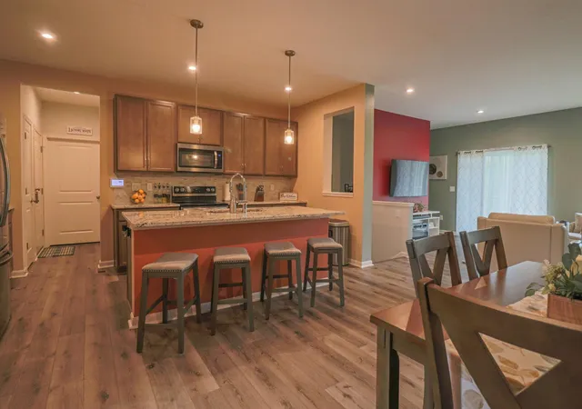 3rd image of 652 Morven Park Dr #5D, Walton, KY 41094 | MLS# 644414