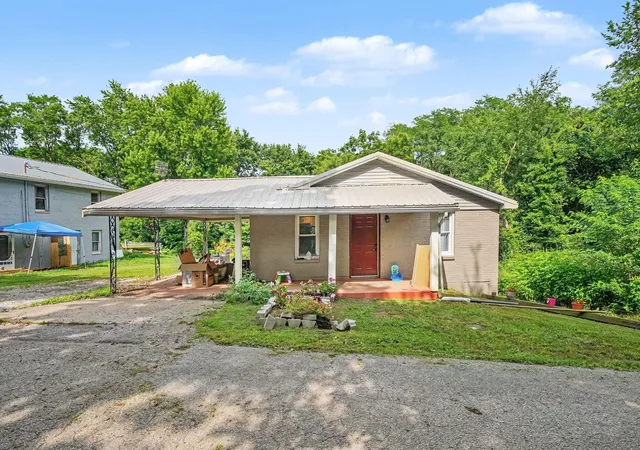 Homes for sale in Dry Ridge, KY | 30 Kenrick Pl, Dry Ridge, KY 41035 | MLS# 644537