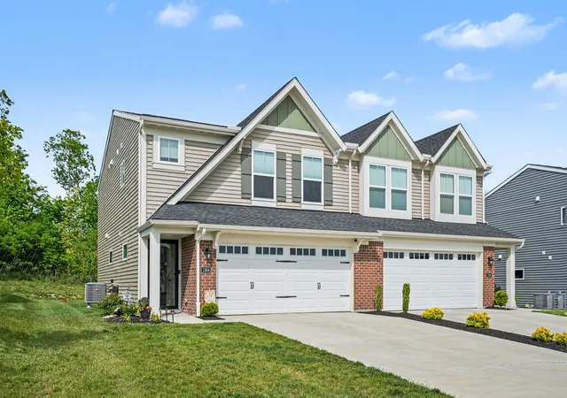 Homes for sale in Alexandria, KY | 1304 Parkside Dr, Alexandria, KY 41001 | MLS# 644157