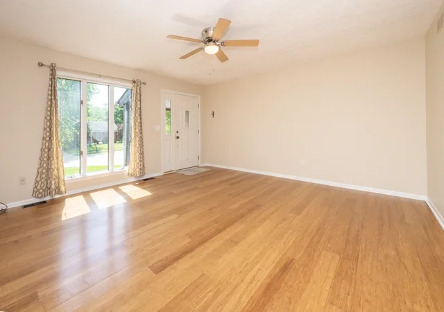 3rd image of 3232 Laurel Oak Ct, Edgewood, KY 41017 | MLS# 644220