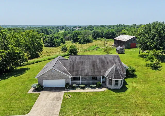 Homes for sale in Independence, KY | 697 Independence Station Rd, Independence, KY 41051 | MLS# 644272