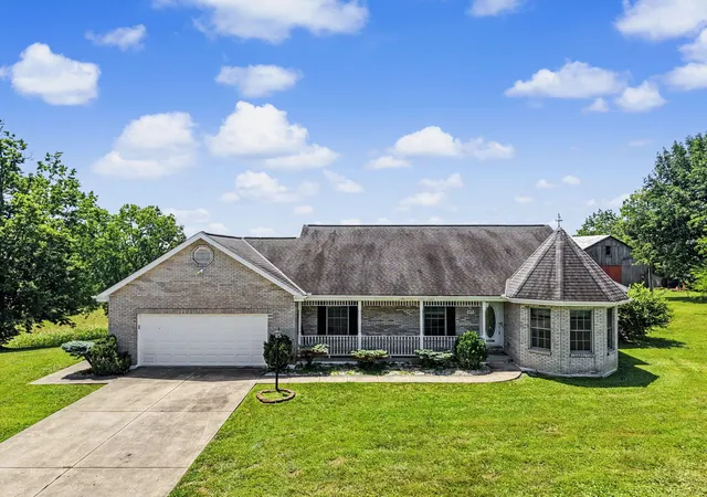 Homes for sale in Independence, KY | 697 Independence Station Rd, Independence, KY 41051 | MLS# 644272