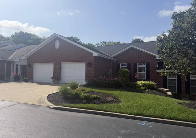 Homes for sale in Fort Thomas, KY | 16 Thomas Pointe Dr, Fort Thomas, KY 41075 | MLS# 644331