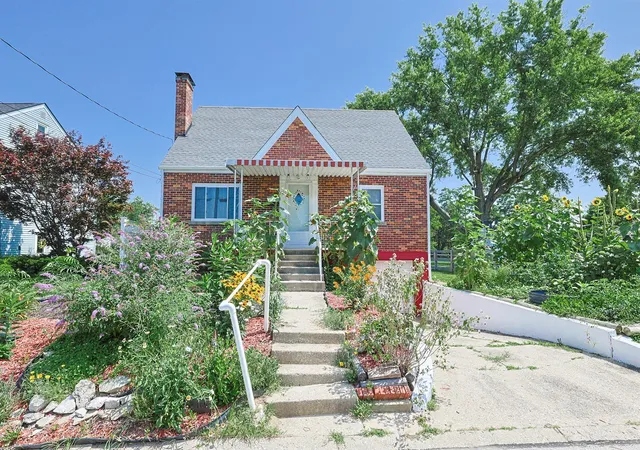 Homes for sale in Highland Heights, KY | 109 Steelman Ave, Highland Heights, KY 41076 | MLS# 644199
