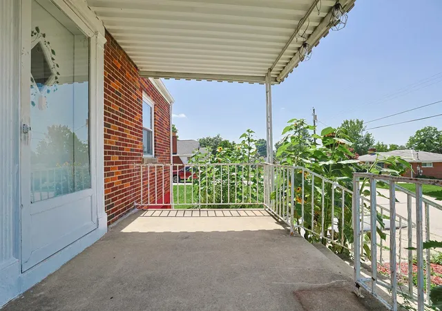 Homes for sale in Highland Heights, KY | 109 Steelman Ave, Highland Heights, KY 41076 | MLS# 644199