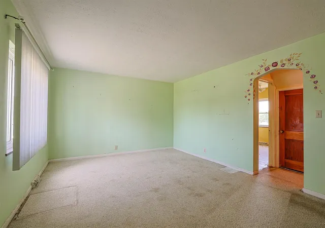 Homes for sale in Highland Heights, KY | 109 Steelman Ave, Highland Heights, KY 41076 | MLS# 644199