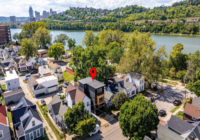 Homes for sale in Bellevue, KY | 112 Ward Ave, Bellevue, KY 41073 | MLS# 644191