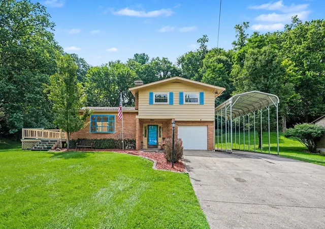 Homes for sale in Dayton, KY | 511 Dayton Pike, Dayton, KY 41074 | MLS# 644225