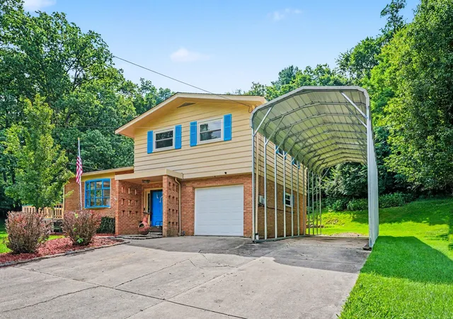 Homes for sale in Dayton, KY | 511 Dayton Pike, Dayton, KY 41074 | MLS# 644225