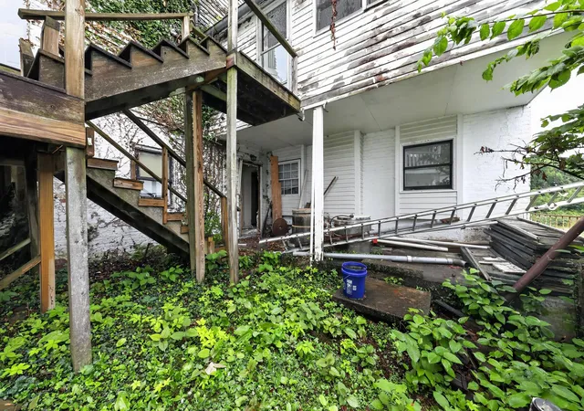 Homes for sale in Maysville, KY | 105 W 4th St, Maysville, KY 41056 | MLS# 644211