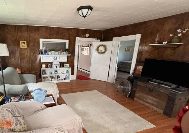 Homes for sale in Dry Ridge, KY | 29 S Main St, Dry Ridge, KY 41035 | MLS# 644621