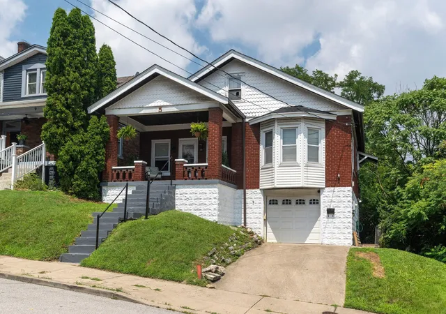 Homes for sale in Newport, KY | 5 15th St, Newport, KY 41071 | MLS# 644546