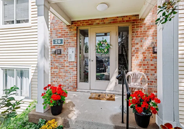 Homes for sale in Florence, KY | 29 Rio Grande Cir #10, Florence, KY 41042 | MLS# 644270