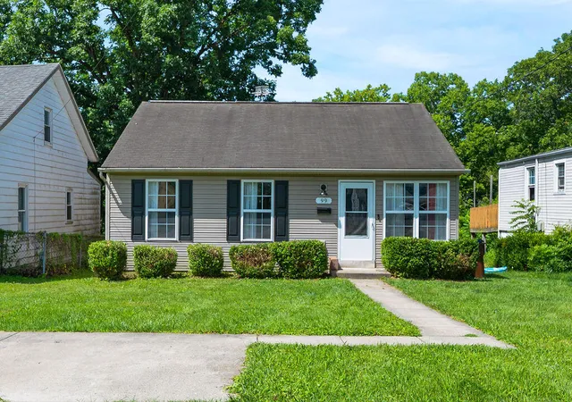 Homes for sale in Florence, KY | 99 Sanders Dr, Florence, KY 41042 | MLS# 644285