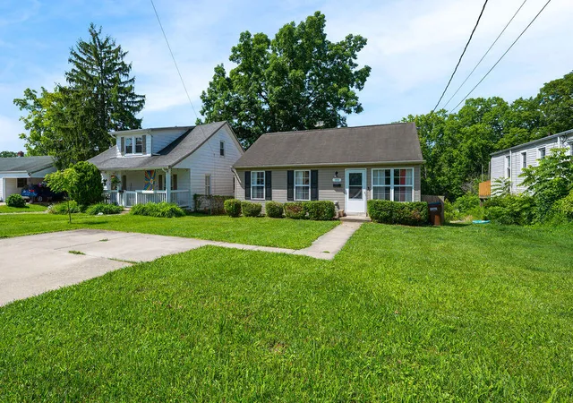 Homes for sale in Florence, KY | 99 Sanders Dr, Florence, KY 41042 | MLS# 644285