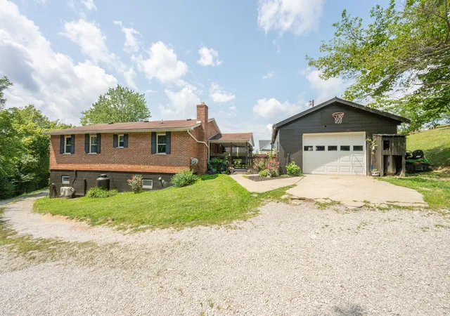 Photo 1 of Single family home for sale at 16059 Pfanstiel Rd, Demossville, KY 41033 | MLS# 644346 | Listing updated on 2026-08-31