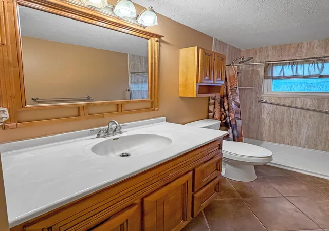 Photo 3 of Sale Pending at 303 Gilbert Ridge Rd, Alexandria, KY 41001 | MLS# 644718 | Listing updated on 2026-09-03