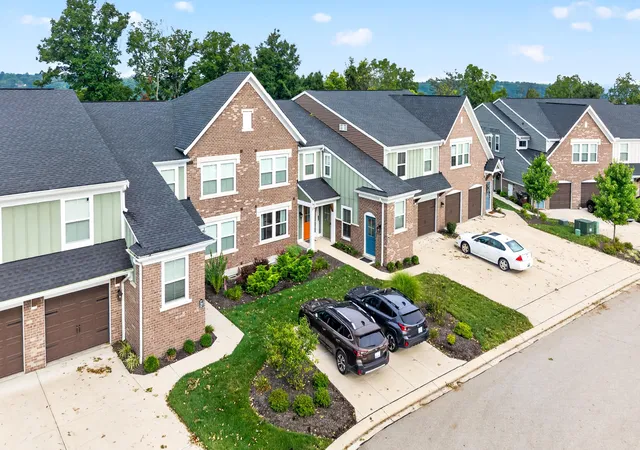 Photo 3 of Condo for sale at 2363 Piazza Ridge, Covington, KY 41017 | MLS# 645768 | Listing updated on 2026-09-12