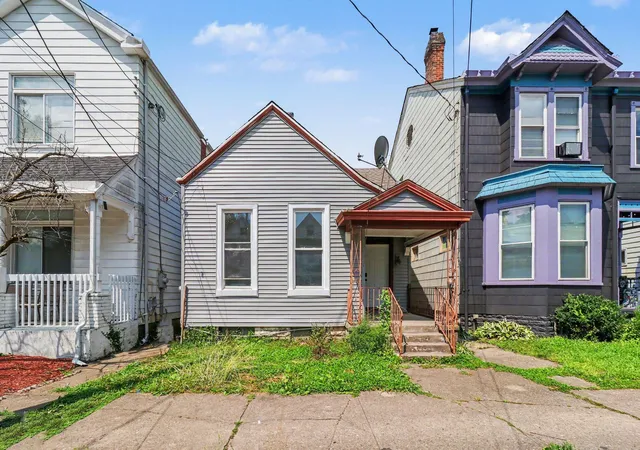 Homes for sale in Covington, KY | 1825 Scott Blvd, Covington, KY 41014 | MLS# 644355