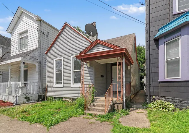 Homes for sale in Covington, KY | 1825 Scott Blvd, Covington, KY 41014 | MLS# 644355