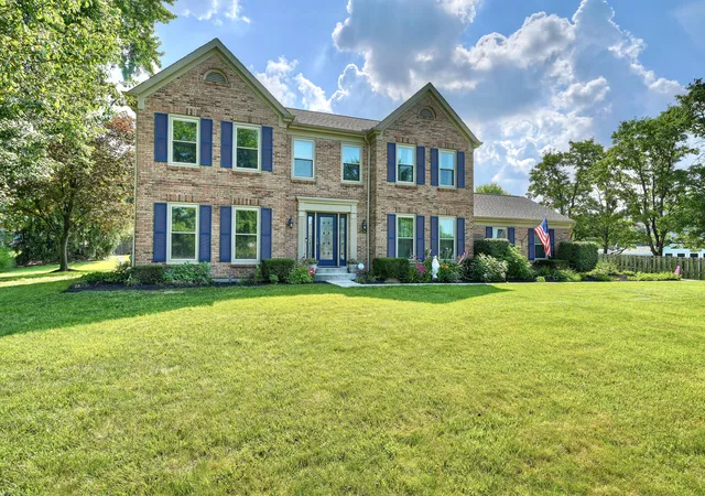 Photo 1 of Single family home for sale at 10392 Lanes End Cir, Florence, KY 41042 | MLS# 644354 | Listing updated on 2026-09-15