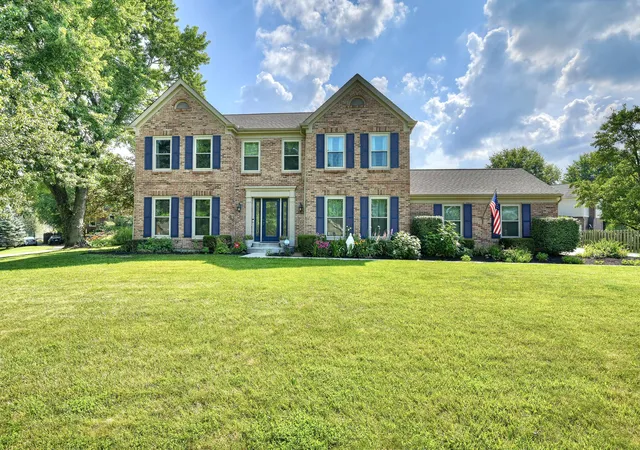 Photo 2 of Single family home for sale at 10392 Lanes End Cir, Florence, KY 41042 | MLS# 644354 | Listing updated on 2026-09-15