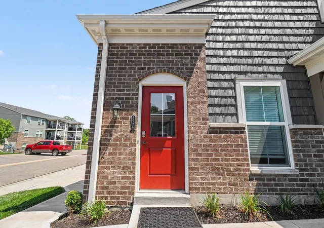 Homes for sale in Crescent Springs, KY | 2526 Elyria Ct, Crescent Springs, KY 41017 | MLS# 644390