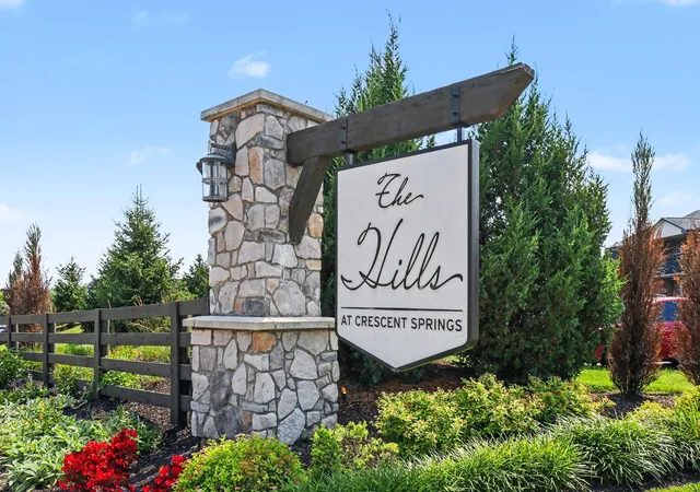 Homes for sale in Crescent Springs, KY | 2526 Elyria Ct, Crescent Springs, KY 41017 | MLS# 644390