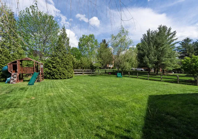 2nd image of 10870 War Admiral Dr, Union, KY 41091 | MLS# 644353