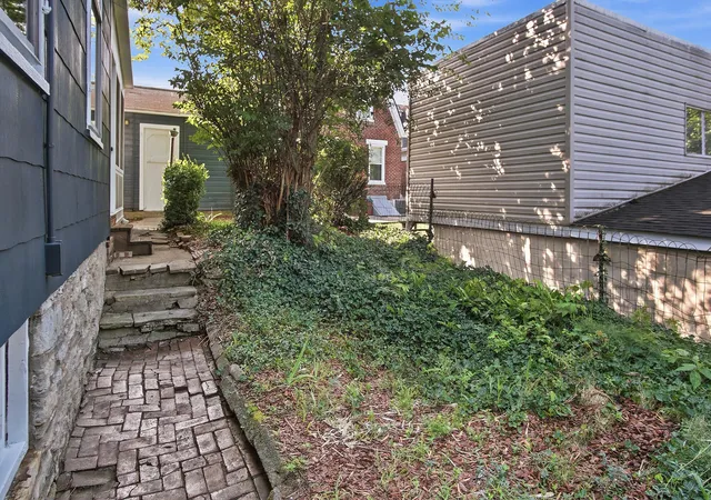 Homes for sale in Bellevue, KY | 476 Washington Ave, Bellevue, KY 41073 | MLS# 644461
