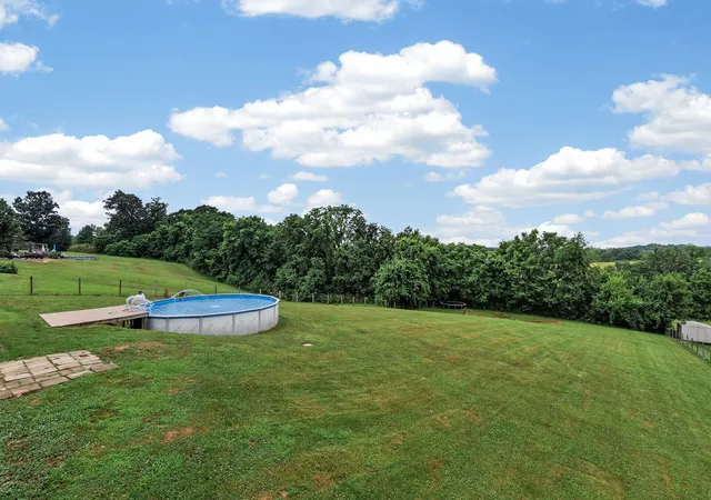 Homes for sale in Independence, KY | 1872 Bird Rd, Independence, KY 41051 | MLS# 644365