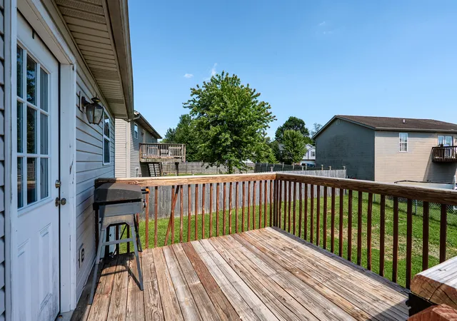 Homes for sale in Dry Ridge, KY | 254 Redwood Dr, Dry Ridge, KY 41035 | MLS# 644364