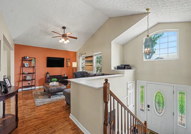 3rd image of 2237 Gribble Dr, Covington, KY 41017 | MLS# 644511