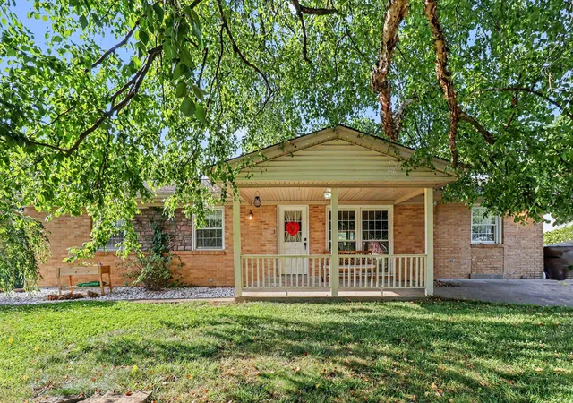 Homes for sale in Independence, KY | 6672 Frontier Rd, Independence, KY 41051 | MLS# 644405