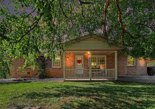 Homes for sale in Independence, KY | 6672 Frontier Rd, Independence, KY 41051 | MLS# 644405