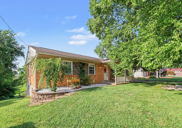 Homes for sale in Independence, KY | 6672 Frontier Rd, Independence, KY 41051 | MLS# 644405