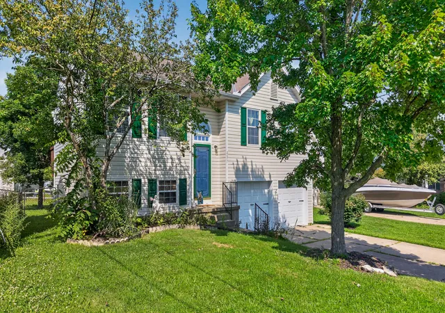 3rd image of 2677 Larch Ct, Covington, KY 41017 | MLS# 645453
