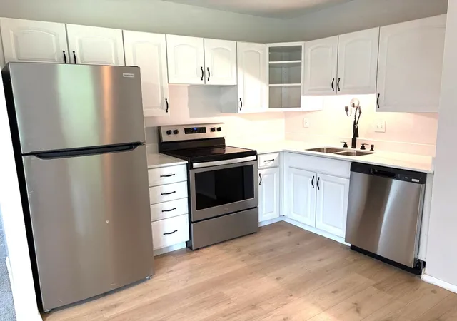 Photo 3 of Sale Pending at 3742 Autumn Rd, Elsmere, KY 41018 | MLS# 645757 | Listing updated on 2026-08-22