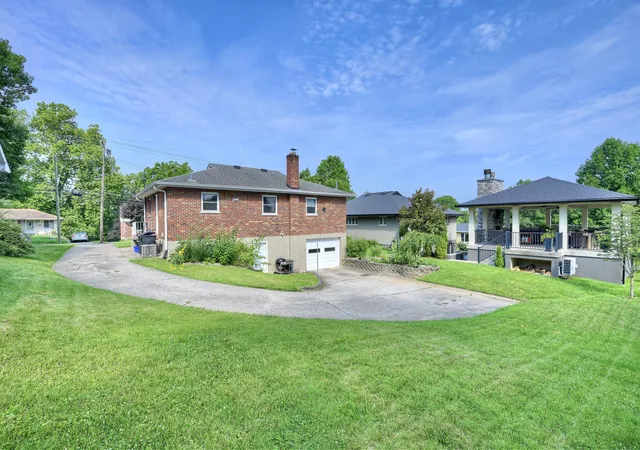 Homes for sale in Fort Thomas, KY | 36 Newman Ave, Fort Thomas, KY 41075 | MLS# 644484