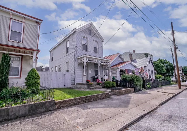Homes for sale in Bellevue, KY | 310 Foote Ave, Bellevue, KY 41073 | MLS# 644435