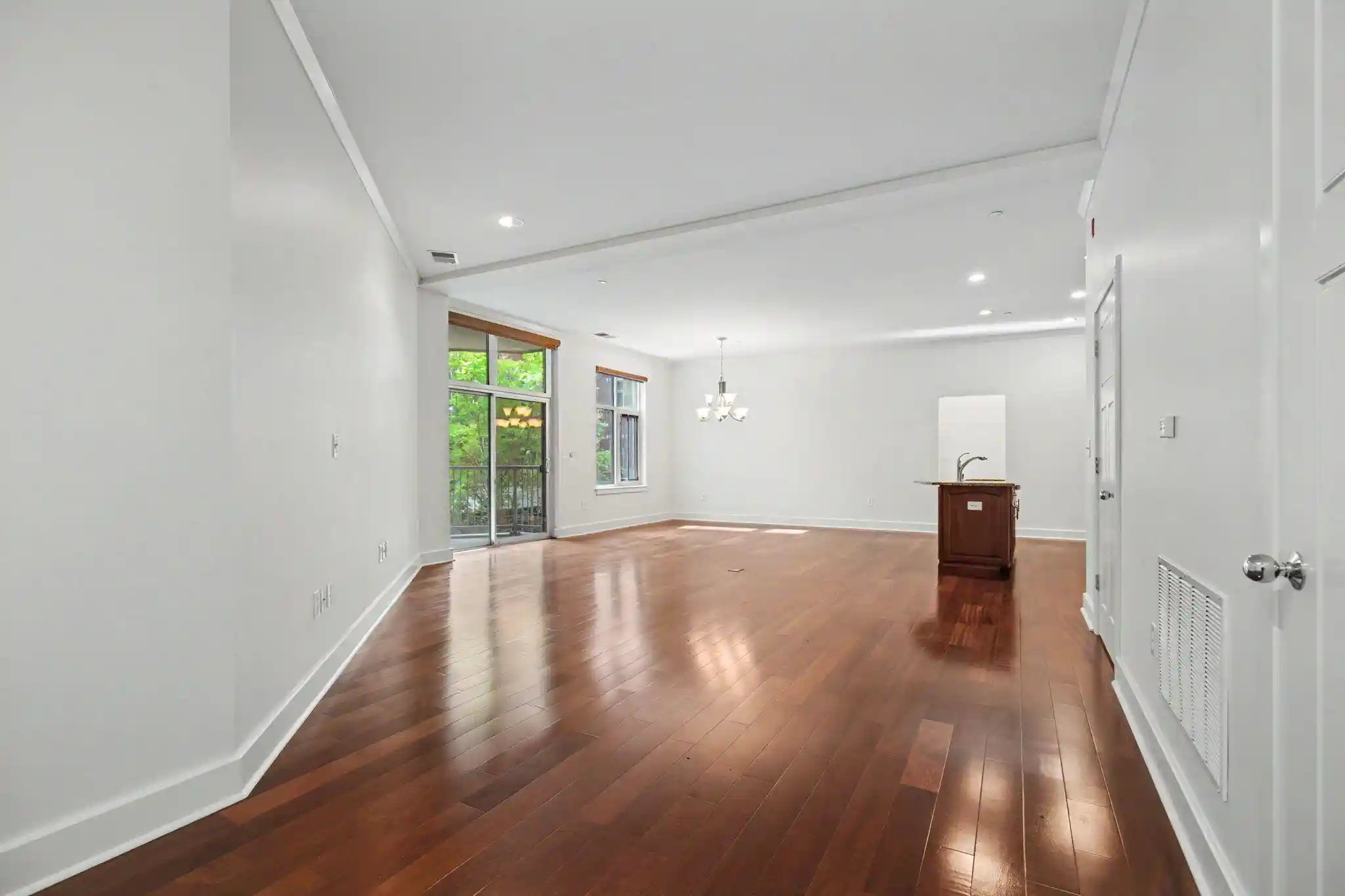 Listing Photo 2 - Condo for sale in 324 E Main St located at 324 E Main St, Louisville, KY 40390 - Unit #225