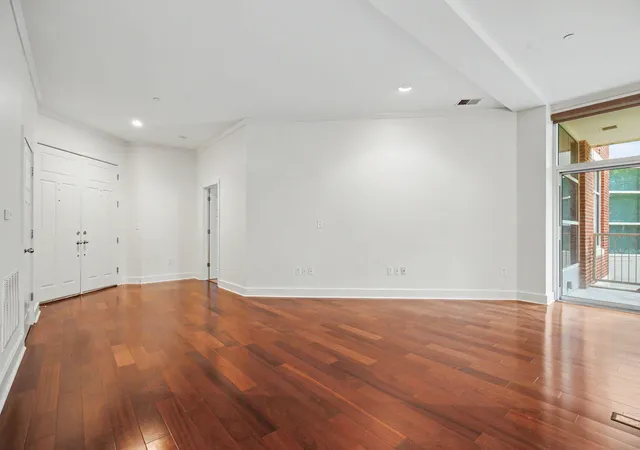 Photo 3 of Condo for sale at 324 E Main St #225, Louisville, KY 40202 | MLS# 644721 | Listing updated on 2026-09-02