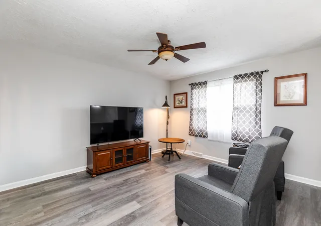 5th image of 1989 Hart Dr, Hebron, KY 41048 | MLS# 644506