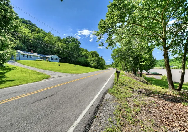 3rd image of 4851 River Rd, Hebron, KY 41048 | MLS# 644529