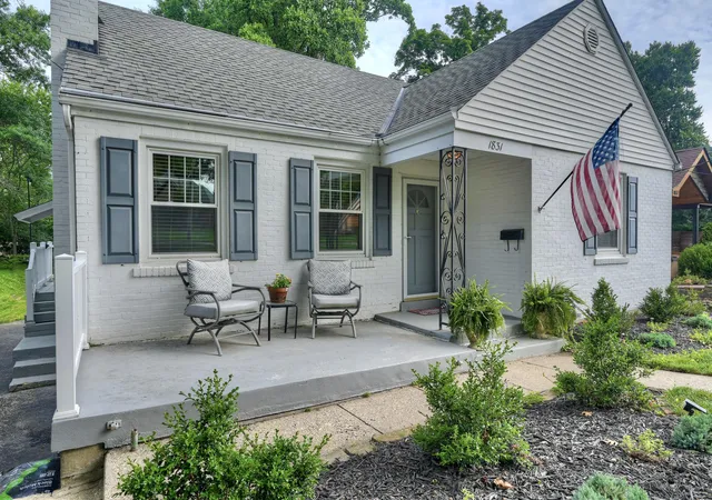 Homes for sale in Fort Thomas, KY | 1831 N Fort Thomas Ave, Fort Thomas, KY 41075 | MLS# 644490